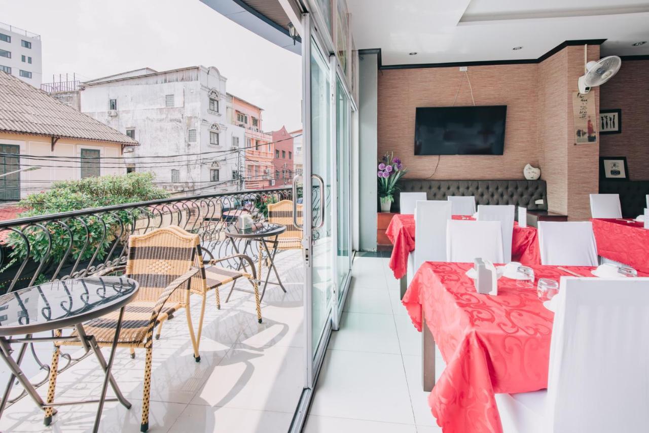 V Hotel Вьентьян Экстерьер фото