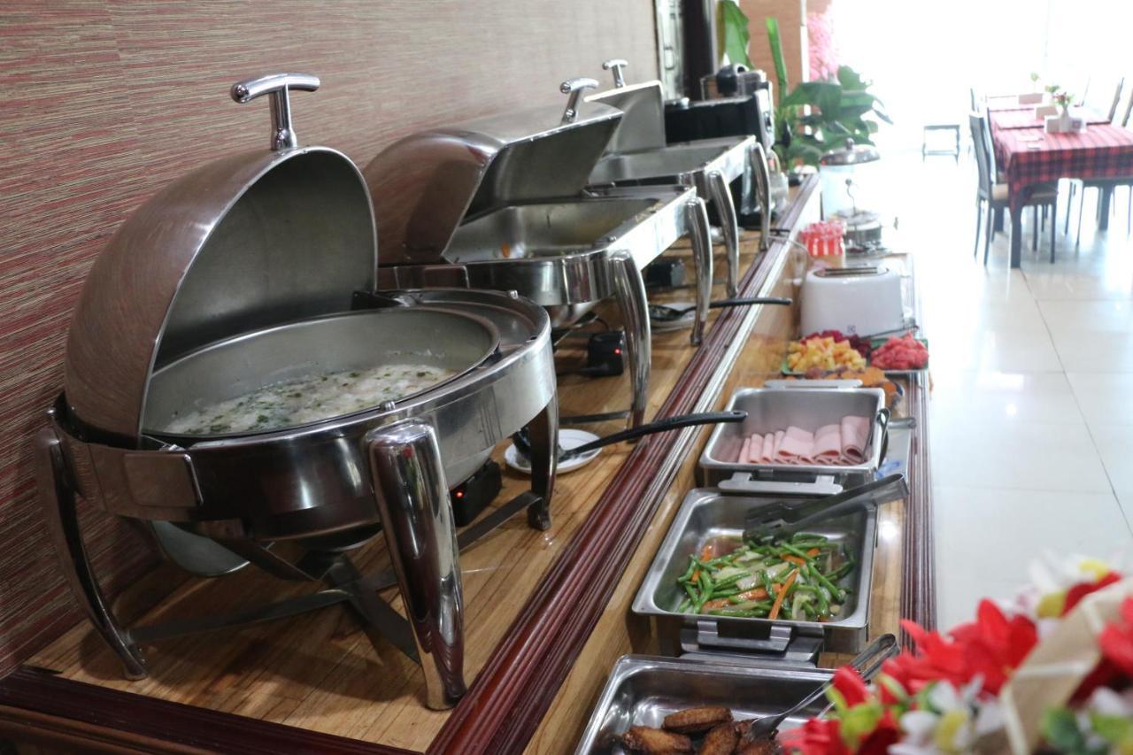V Hotel Вьентьян Экстерьер фото