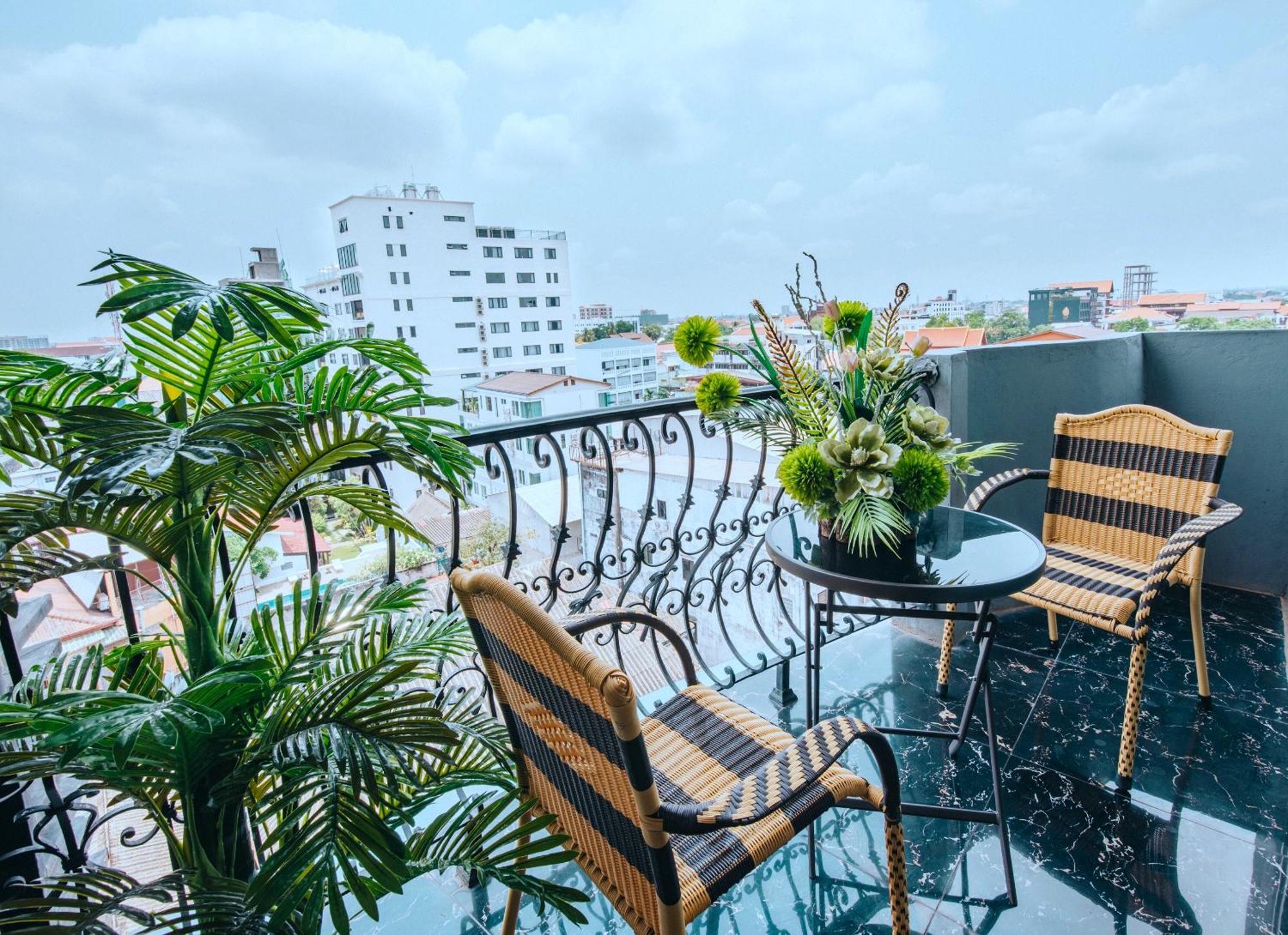 V Hotel Вьентьян Экстерьер фото