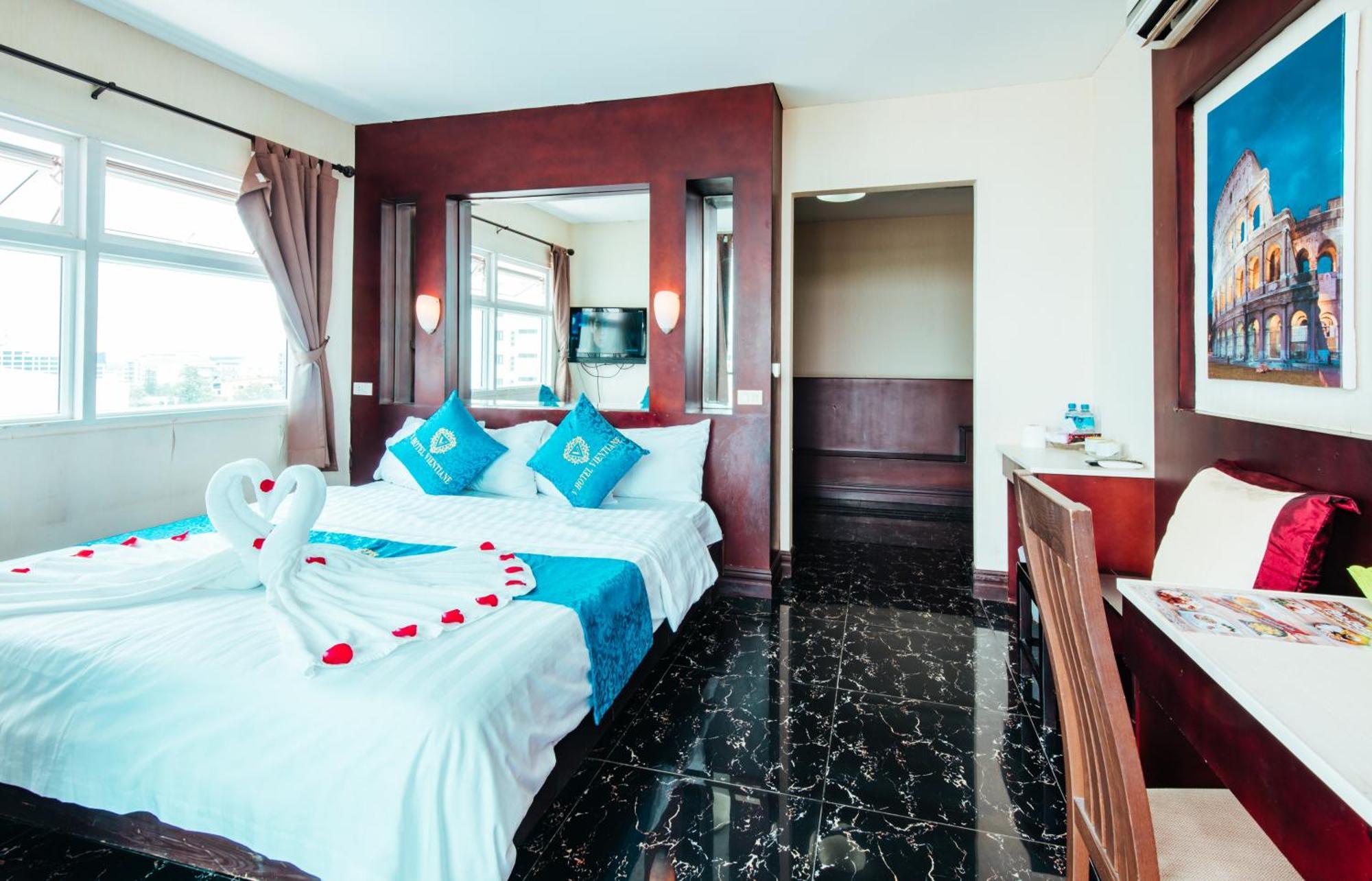 V Hotel Вьентьян Экстерьер фото